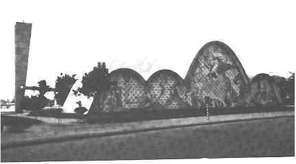 O. NIEMEYER: Iglesia San Francisco de Ass (Vista posterior) 1943 - BRASIL