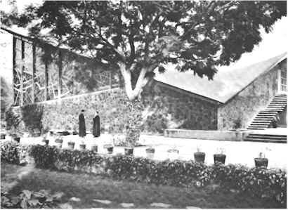 F. CANDELA: Capilla de Nuestra Seora de la Soledad (Vista Exterior) 1956 - MEXICO
